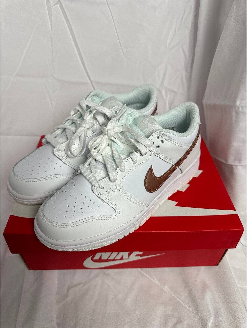 NIKE DUNK LOW SIZE 7Y